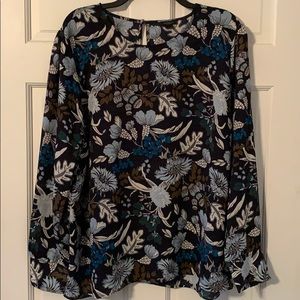Ann Taylor floral blouse Size XL